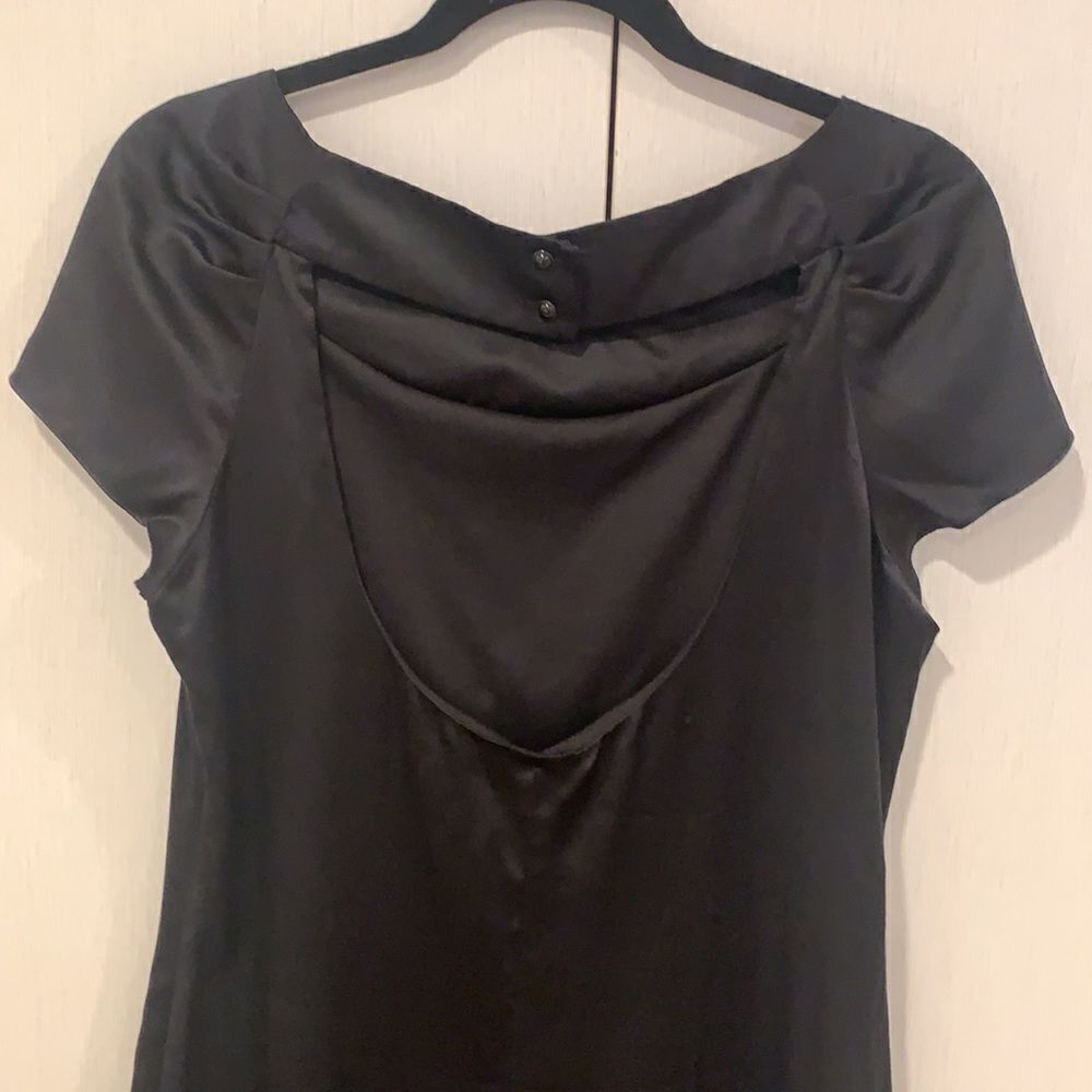 Satin open back black dress - Picture 7 of 13